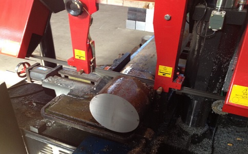 崇仁卧式带锯床加工时出现明显振荡如何排查？